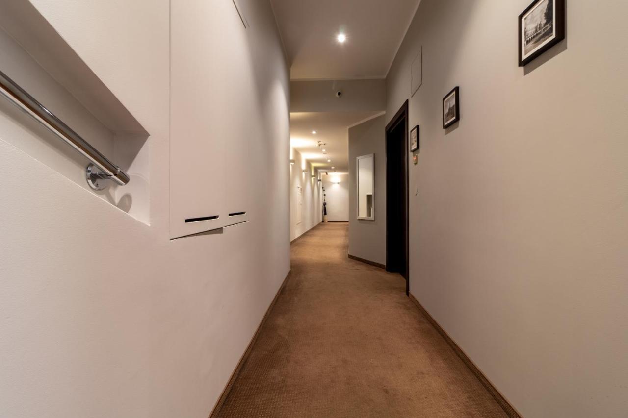 Atlantic Aparthotel Krakow Bagian luar foto