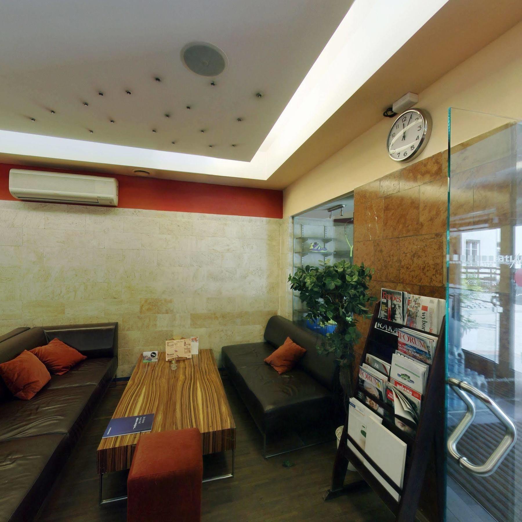 Atlantic Aparthotel Krakow Bagian luar foto
